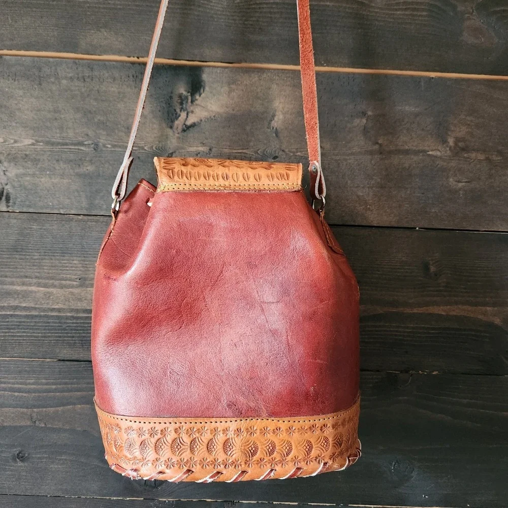 The Unbranded Brand vtg hand